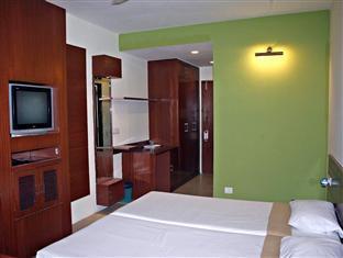 V2C Vintage Hotel Hyderabad Bagian luar foto