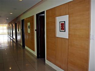 V2C Vintage Hotel Hyderabad Bagian luar foto