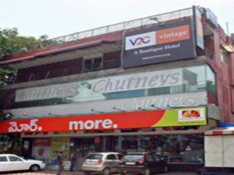 V2C Vintage Hotel Hyderabad Bagian luar foto